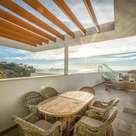 公寓 Penthouse Diamond - Private Pool, Terrace, Sea View, Gym & Bbq *