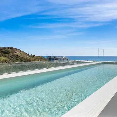 Penthouse Diamond - Private Pool, Terrace, Sea View, Gym & Bbq Apartamento